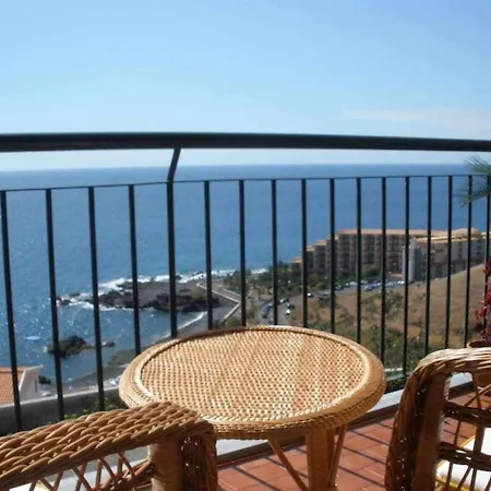 Magos Sunrise - Apt With Sea View Канису