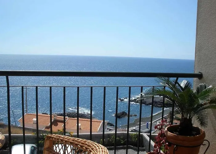 Magos Sunrise - Apt With Sea View Apartment