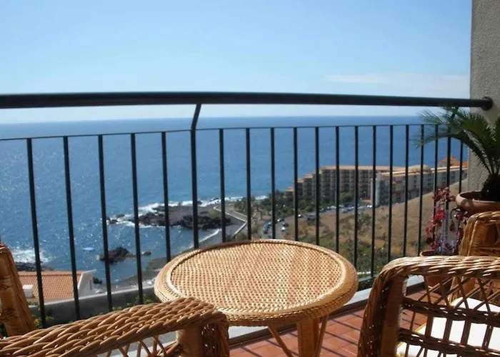 Magos Sunrise - Apt With Sea View Canico (Madeira)